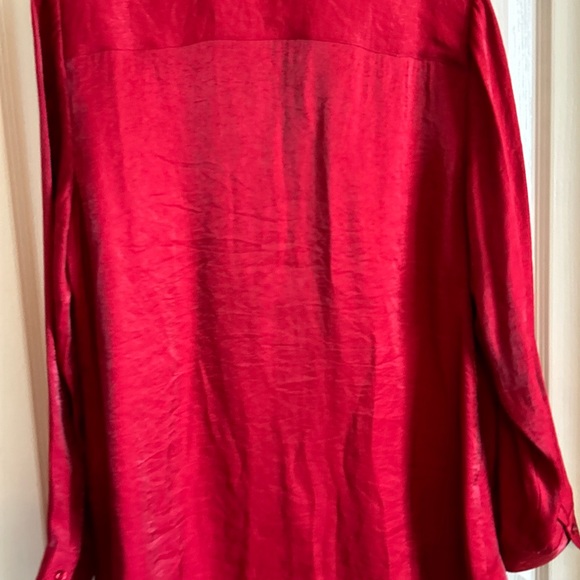 Chico’s Silk Red Shimmer Solid Button Up Blouse Size 1 Women - Picture 13 of 14